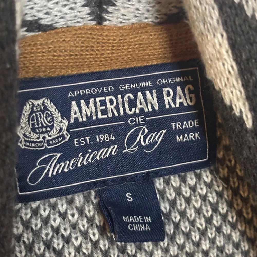 EUC American Rag Mens Cotton Knit Cardigan in shades of grey size Small